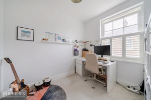 Photo 25- click for photo gallery